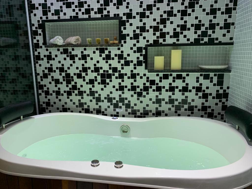 Maravilhoso Apartamento 2 Quartos Com Ofuro Porto Da Barra Salvador Summer Barra Flat المظهر الخارجي الصورة