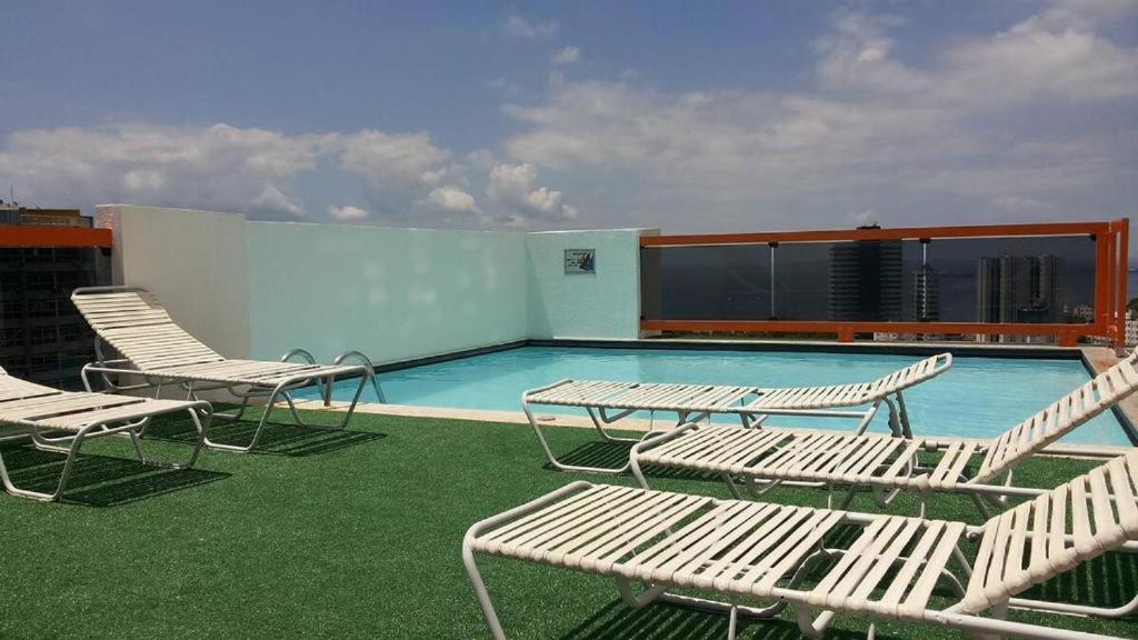 Maravilhoso Apartamento 2 Quartos Com Ofuro Porto Da Barra Salvador Summer Barra Flat المظهر الخارجي الصورة